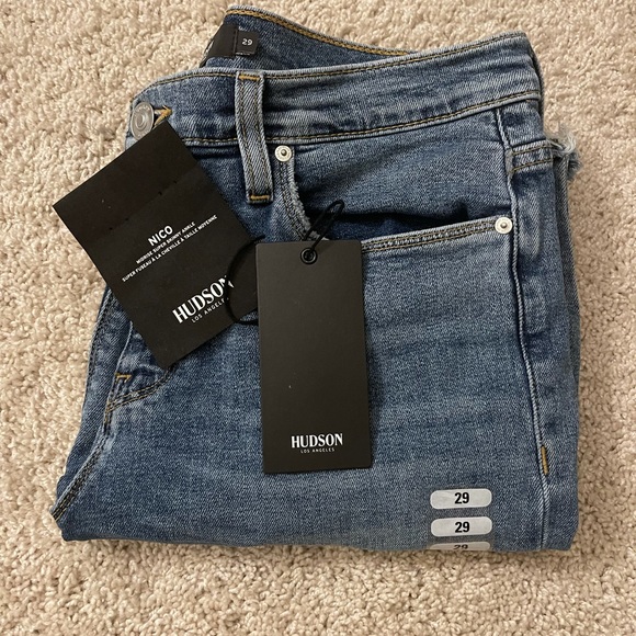 New- Nico mid rise super skinny ankle NWT